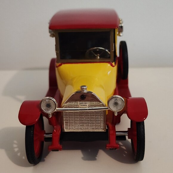 Liberty Classics 1916 Studebaker Panel Truck Locking Coin Bank VG used condition - Picture 2 of 9